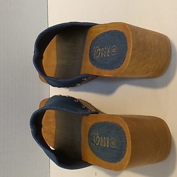 (NWT) DENIM CLOGS - Picture 3 of 8